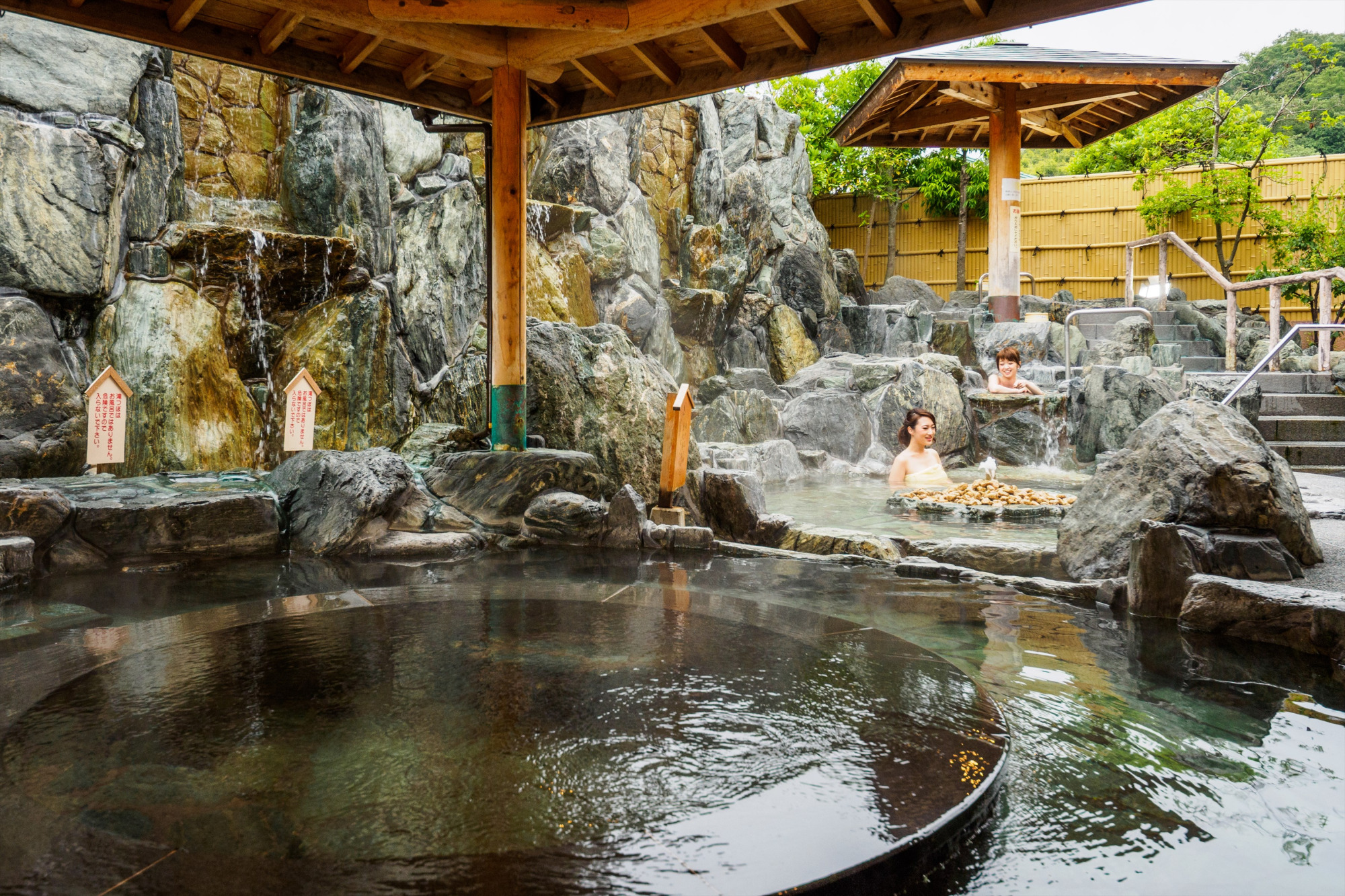 「鷺の湯」として知られる湯郷温泉