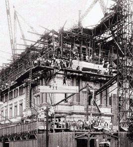 日本銀行本店本館の工事風景