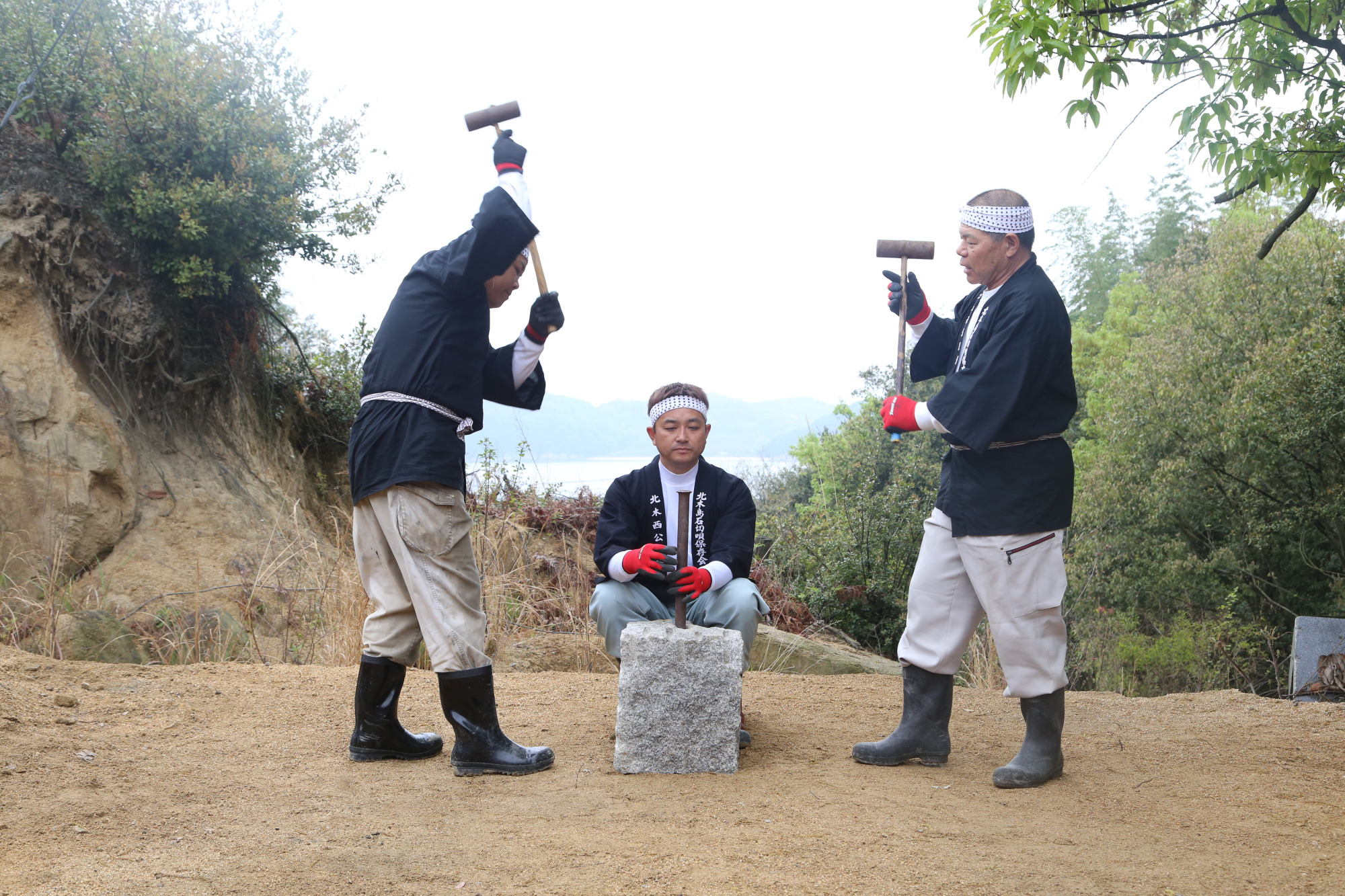 石切唄を歌う様子