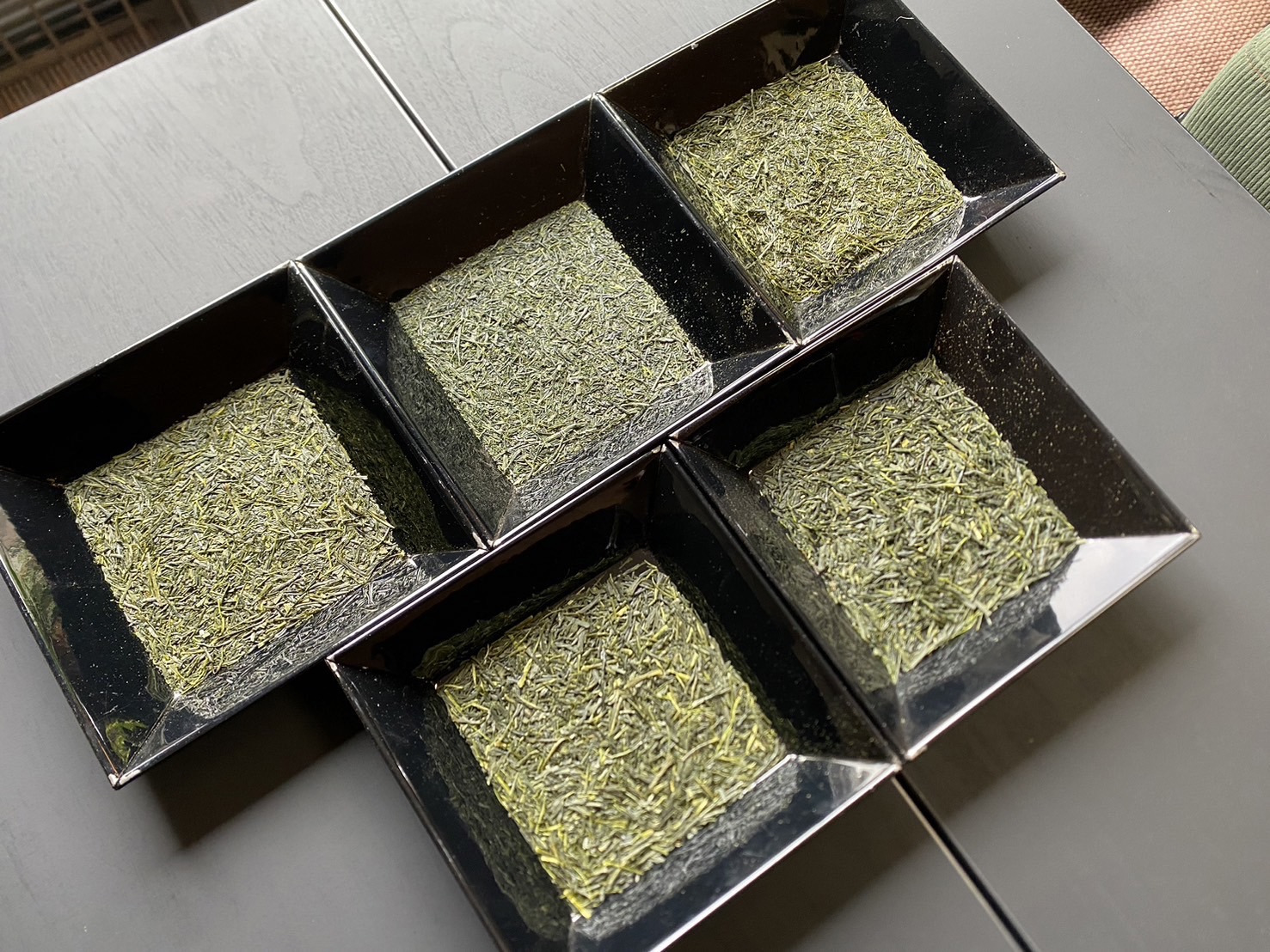 茶葉の香りも楽しんで