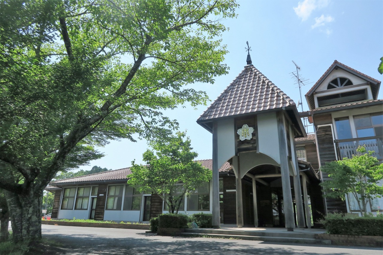 廃校がゲストハウスやカフェに！懐かしさと新しさを感じる場所「UEDA VILLAGE」