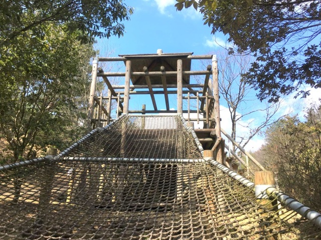 アスレチックに野鳥観察！解放感バツグンの「岡山県自然保護センター」で思いっきり遊ぼう！