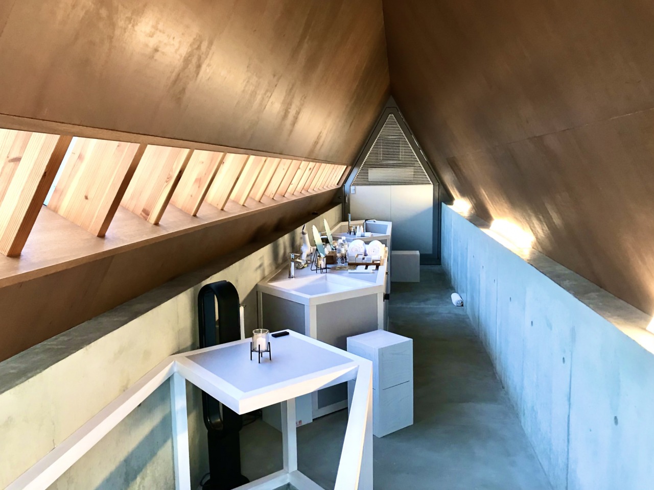 1日1組限定!元ホテルマンがアート作品ホテル「A&A ジョナサンハセガワ」を体験してきた