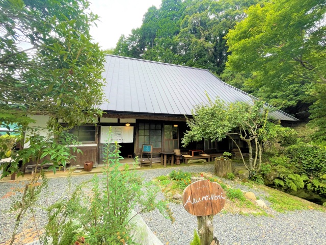 西粟倉村でタイ料理！？ 古民家カフェ「あるの森」