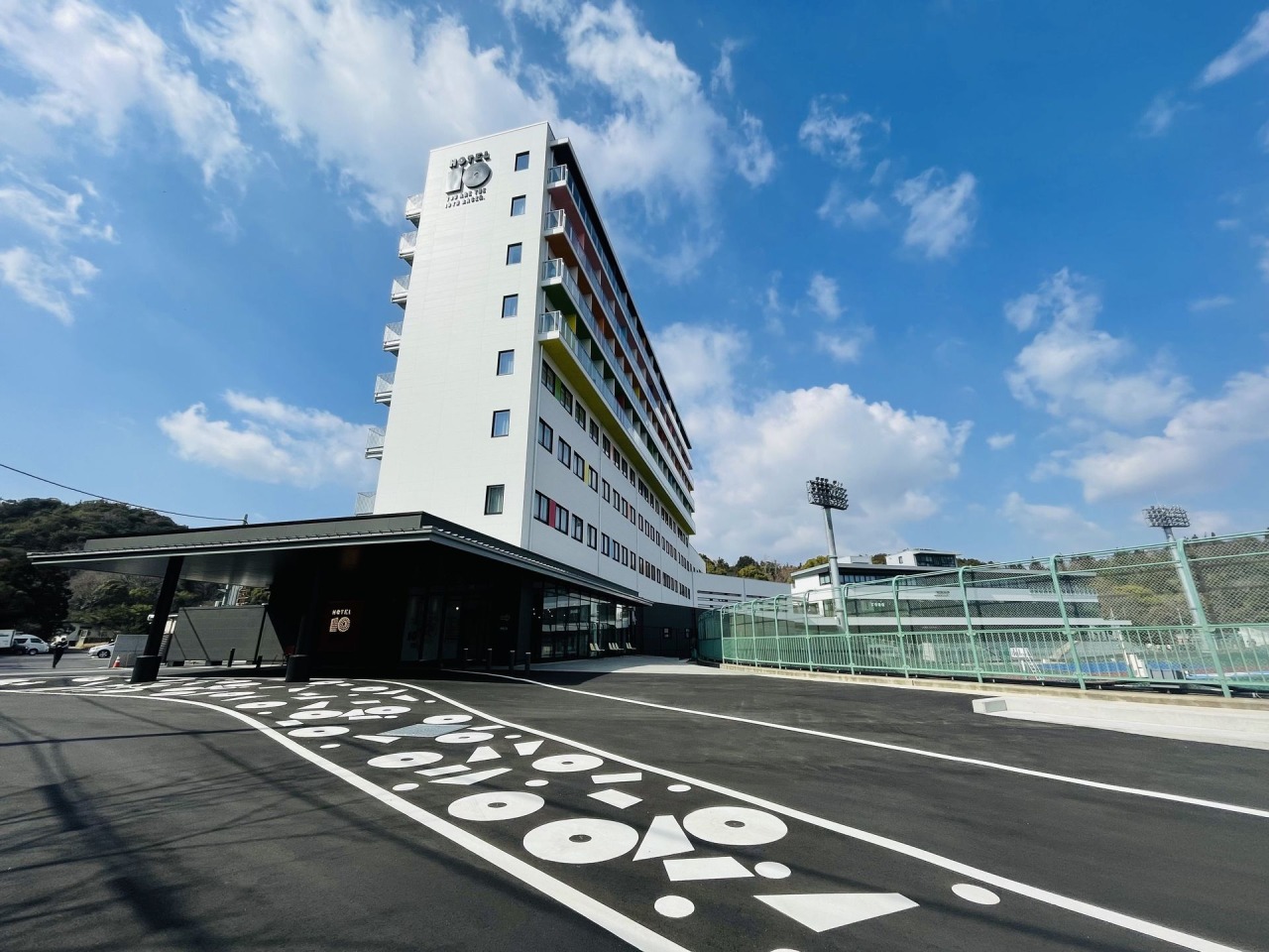 泊まれる競輪場!? 日本初スタジアム一体型ホテル『KEIRIN HOTEL 10』がオープン