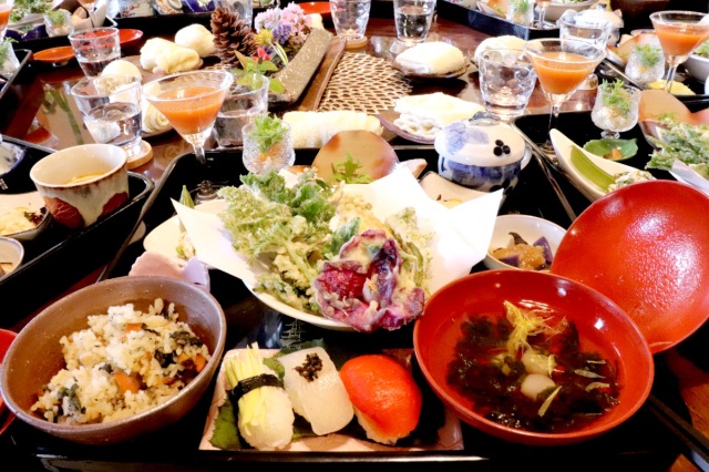 四季折々の野菜や山菜がたっぷり！「古民家カフェ是里」に行ってきた。