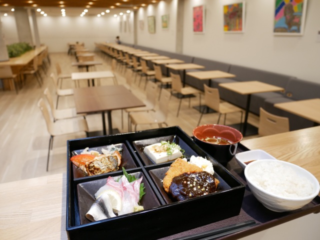 岡山県庁に「おかやま晴れの国食堂」オープン！岡山グルメを堪能できるメニューも紹介します