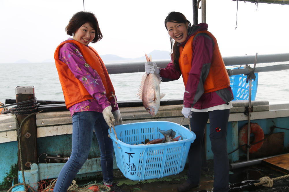 本物の漁師と一緒に鯛を獲る！迫力満点の 瀬戸内伝統漁法「ごち網漁」体験