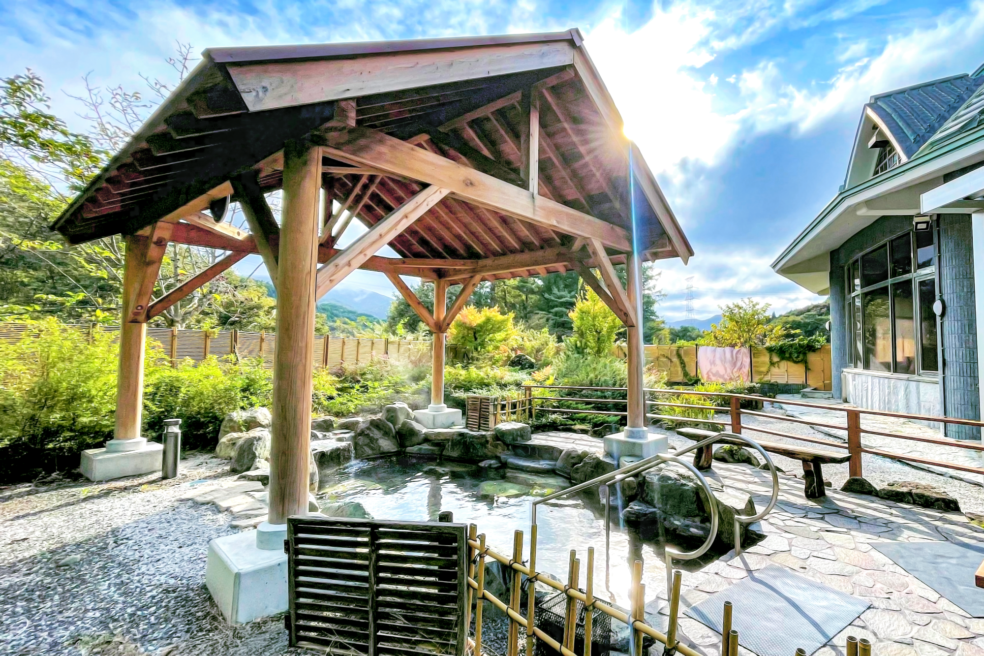 美肌の湯と千屋牛を堪能！冬のリゾートは「新見千屋温泉いぶきの里」へ