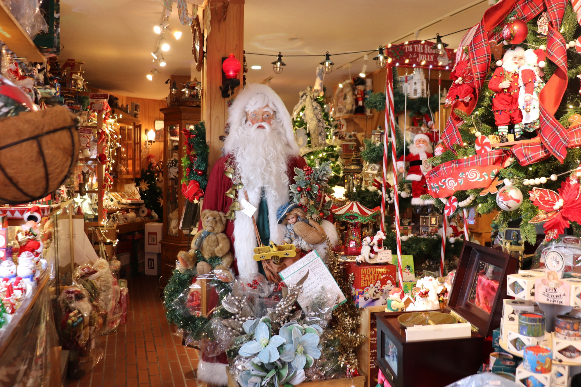 一年中Xmas！倉敷美観地区のクリスマス専門店でスノードーム作り