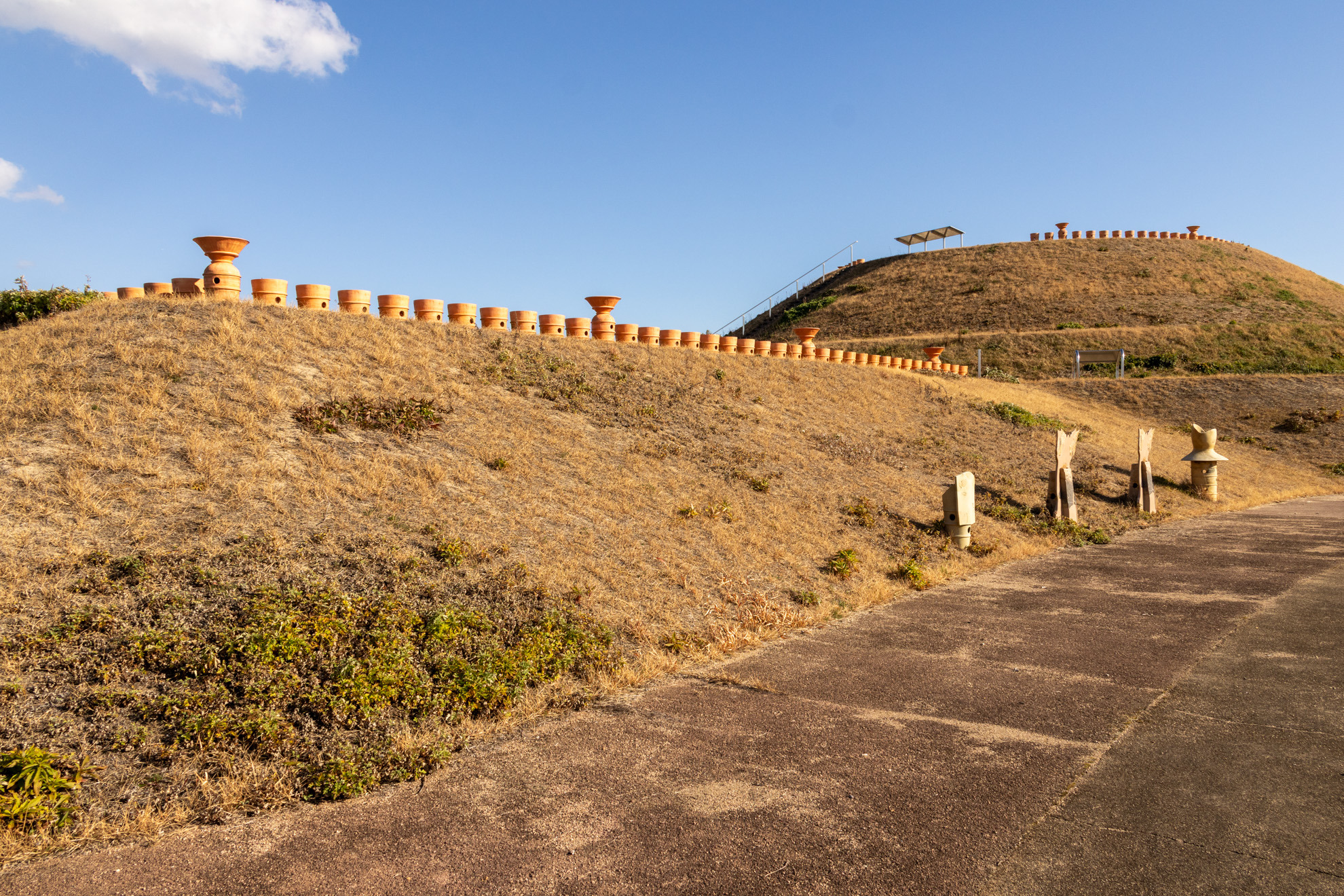 岡山市の「千足古墳」で歴史探訪 〜古代吉備と北部九州のつながりを伝える装飾古墳〜