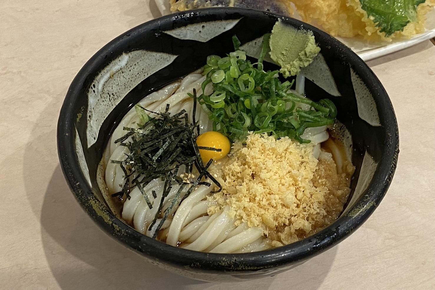 岡山人の常識「まるぶ」って？ぶっかけうどん発祥の店「ふるいち」の魅力を徹底解剖