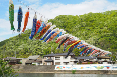 迫力満点！岡山県内の「こいのぼり」スポット6選