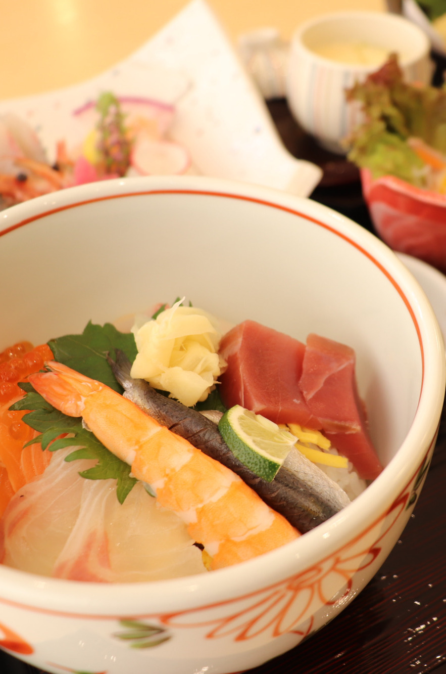 総社市「国民宿舎サンロード吉備路」がリニューアル！ランチ・ベーカリー・温泉・宿泊の魅力を紹介