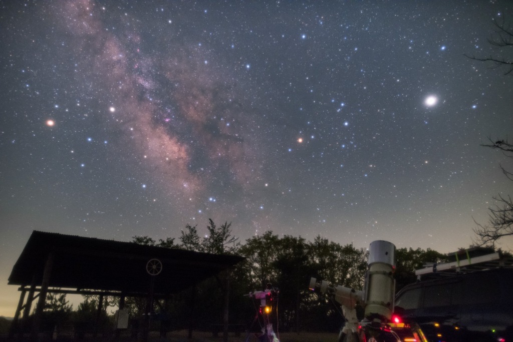 写真提供：吉田隆行さん（八塔寺 星を観る会）2018年4月19日午前3時40分撮影