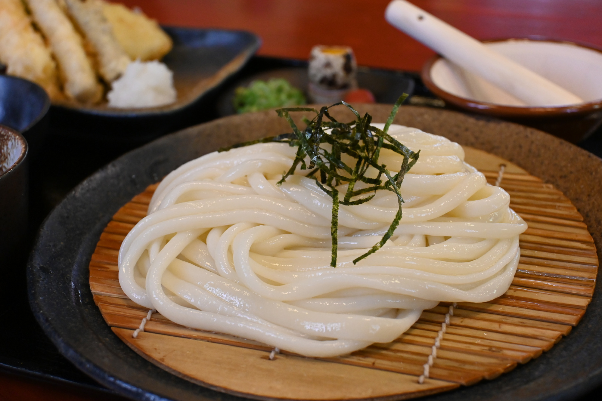 長くてつるっとした麺