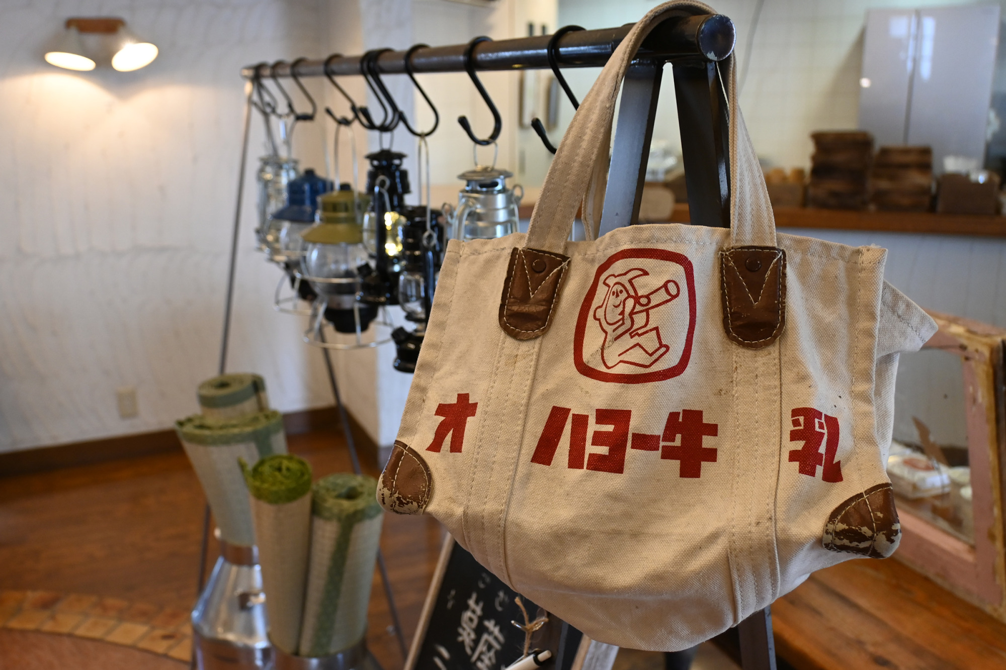 懐かしい小物も見どころ