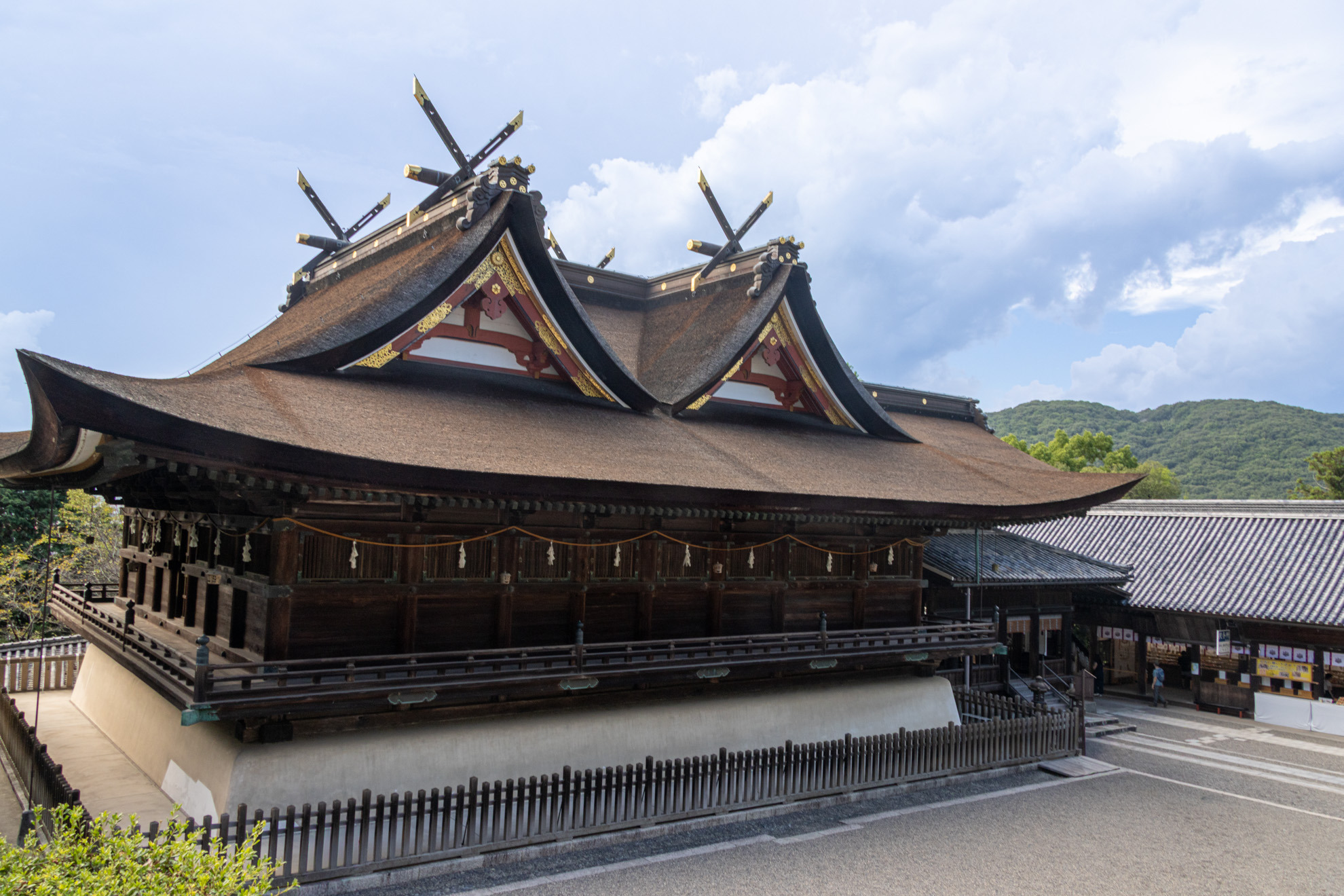 吉備津神社本殿・拝殿