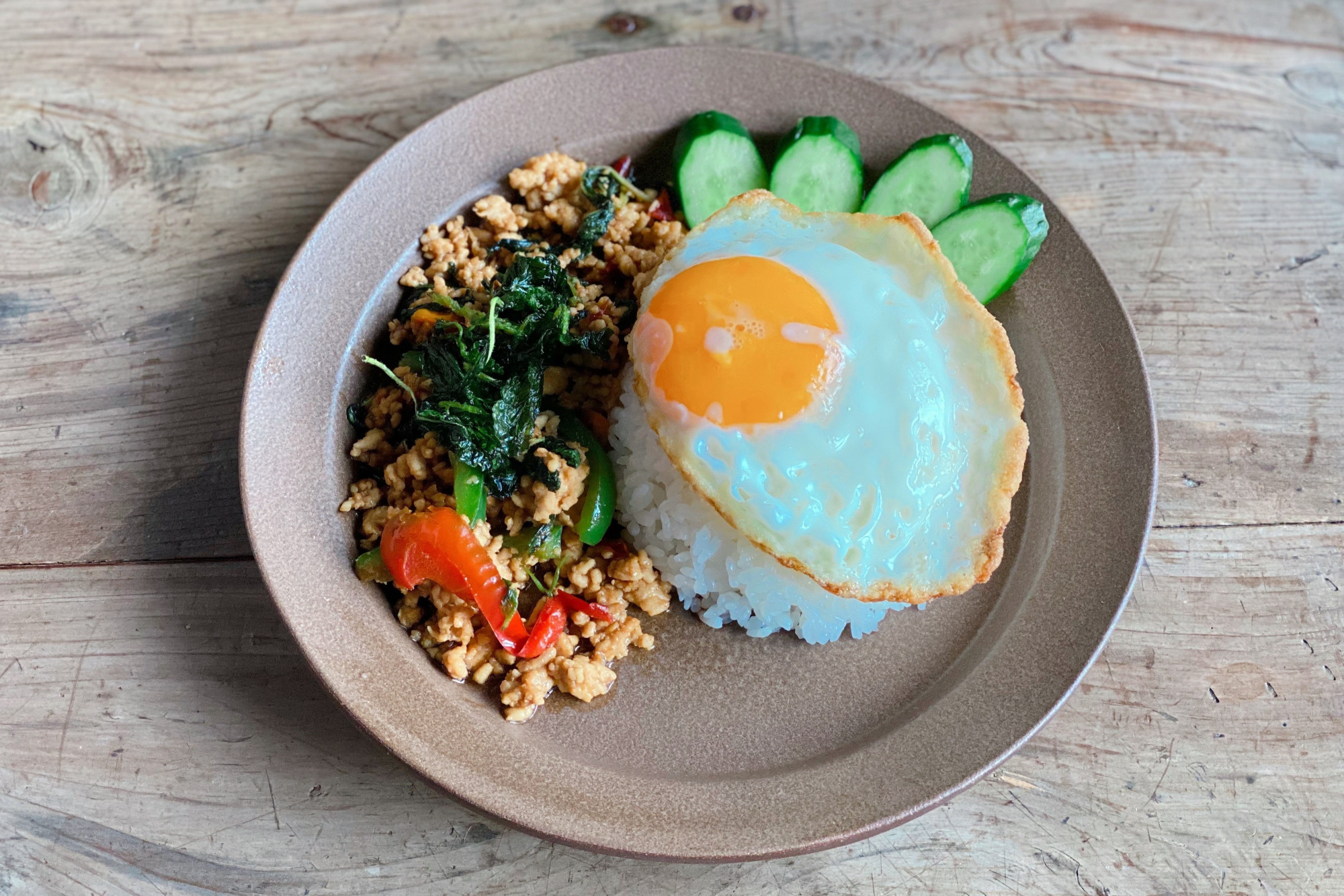 本場ガパオライス