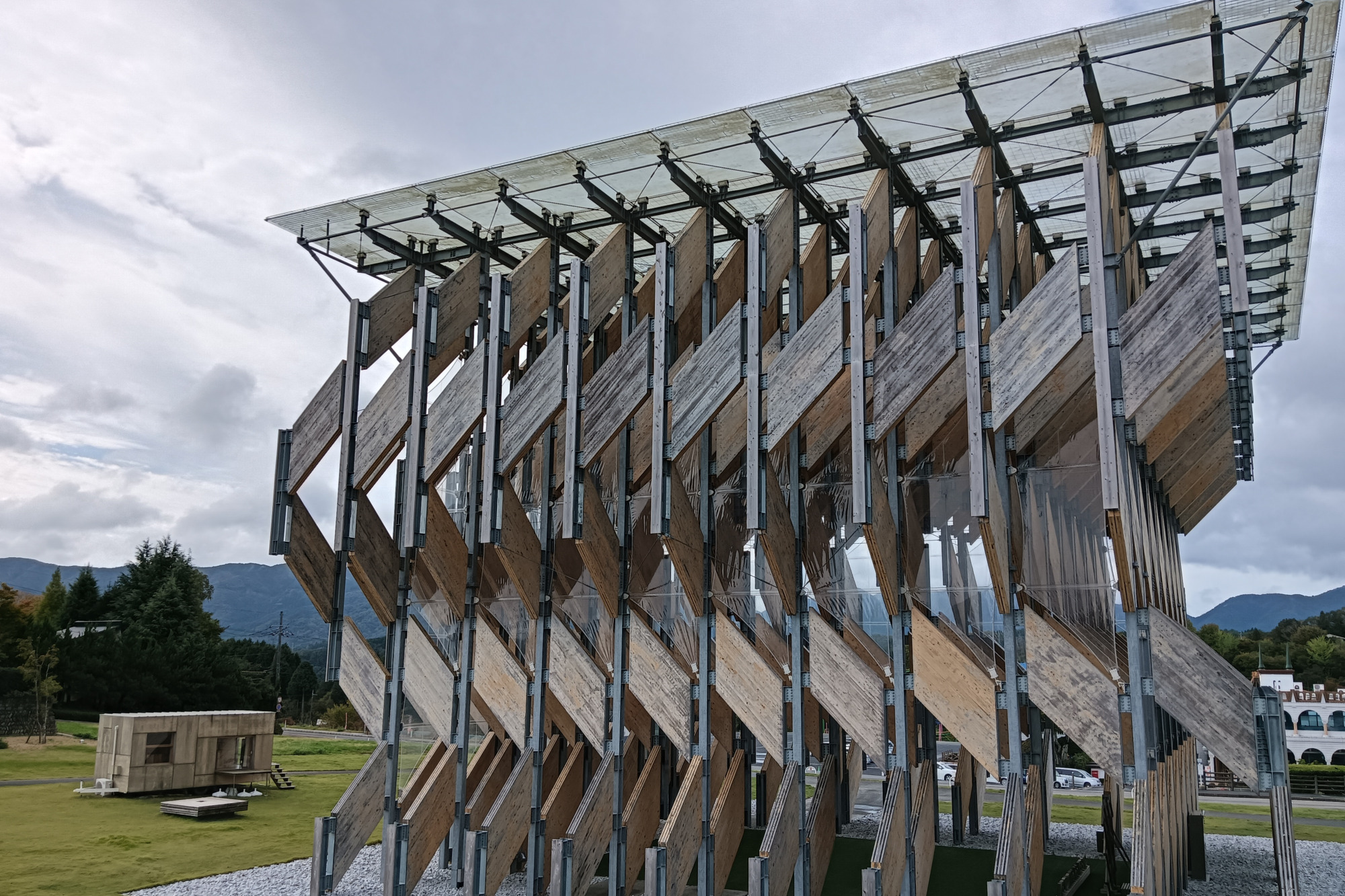 展望台から全体を。