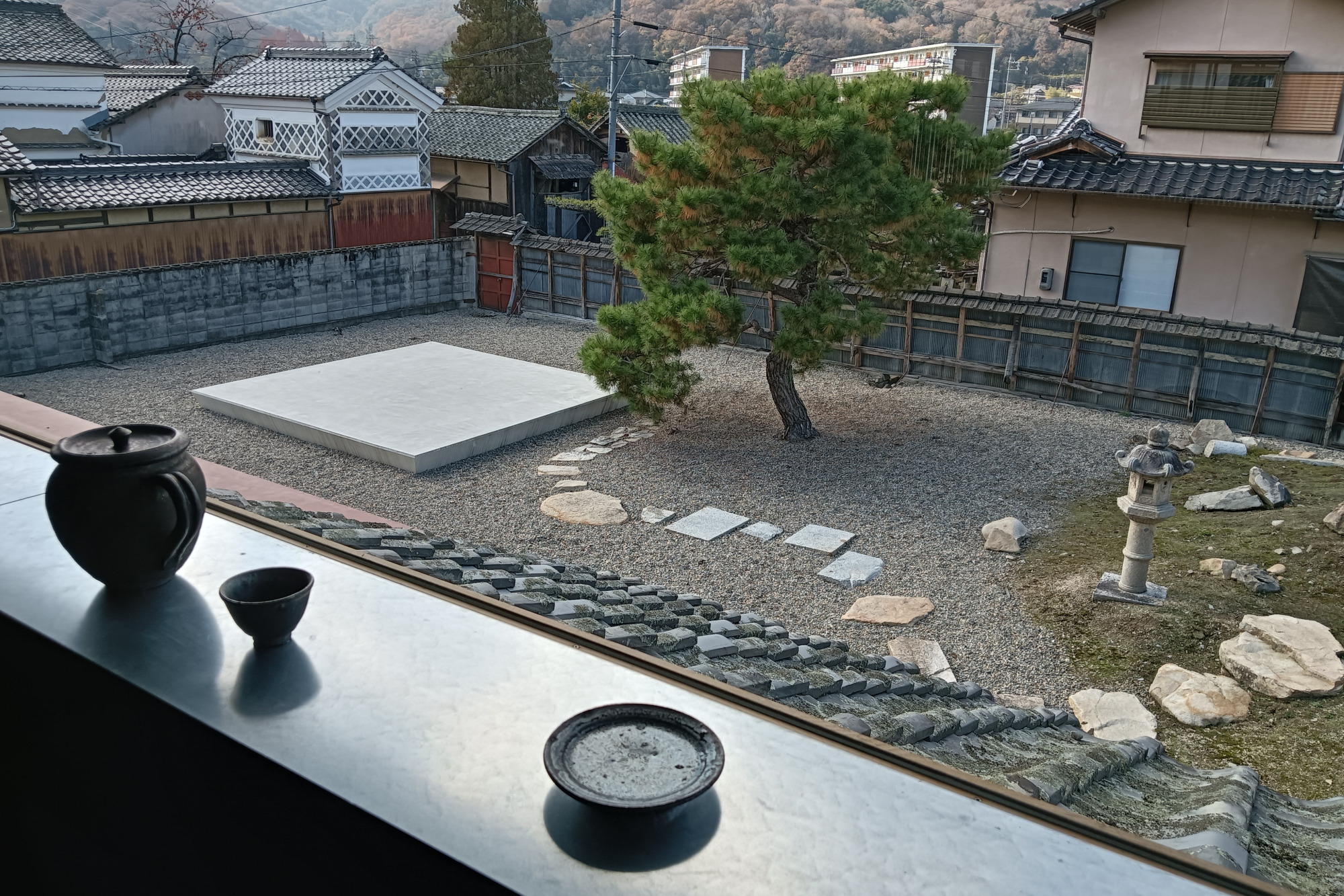 2階から庭を眺めて