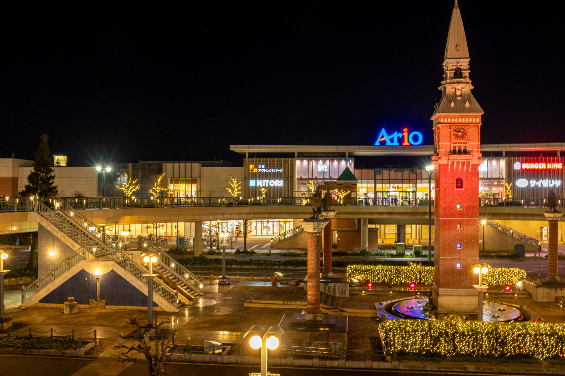 JR倉敷駅北口よりペデストリアンデッキを望む