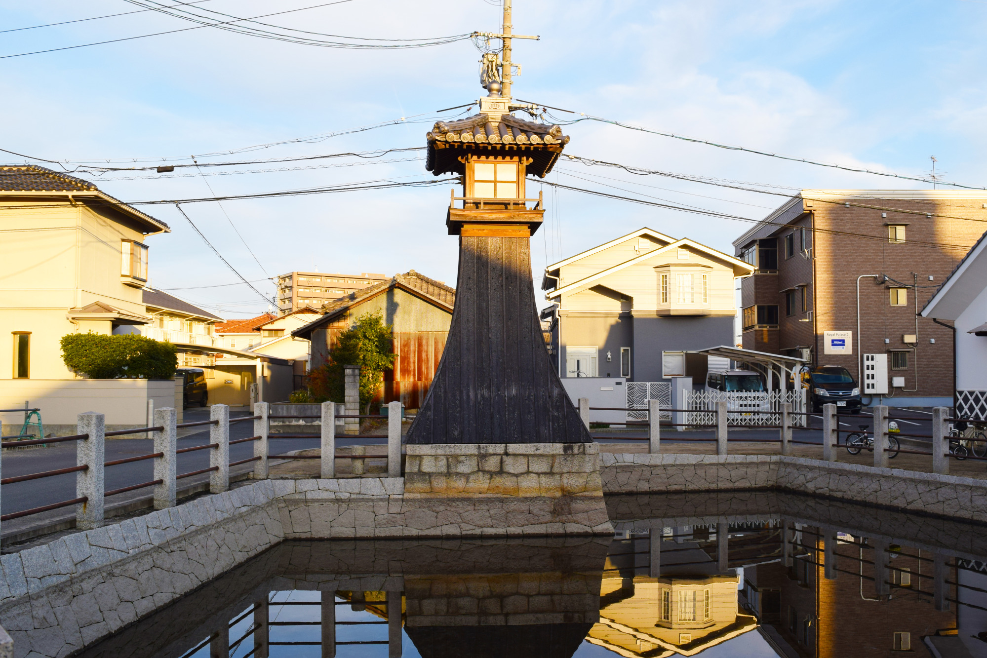 本町常夜灯（復元）