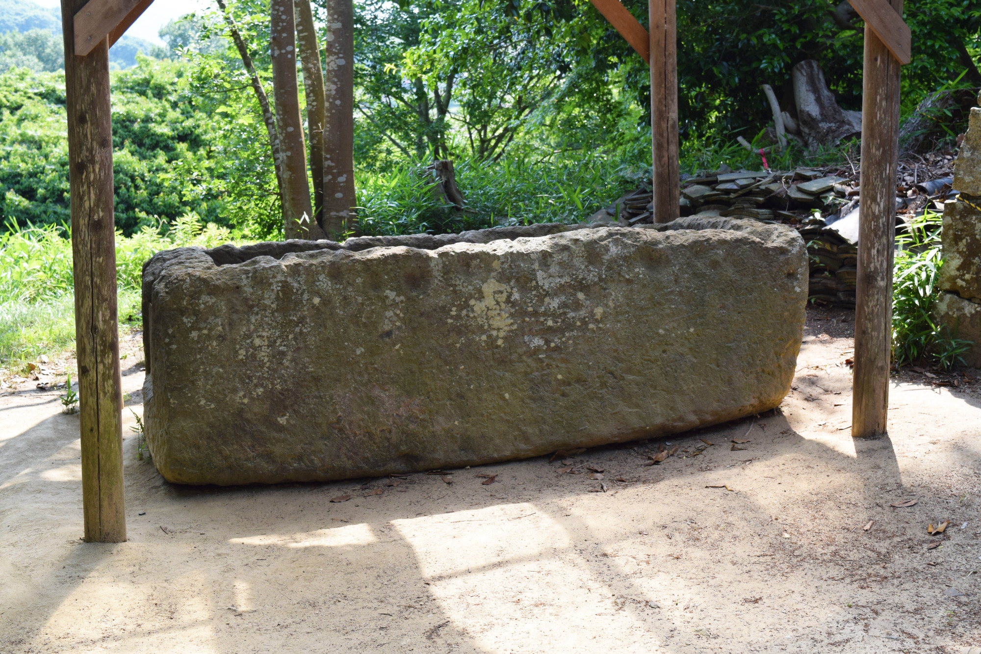 前方部にある石棺の身