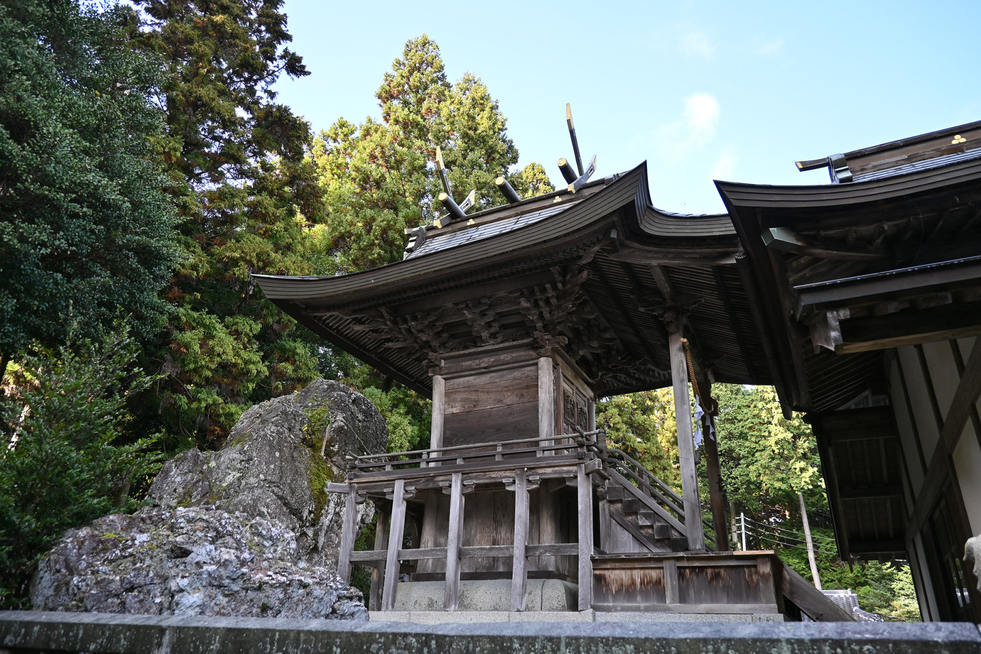 本殿との一体感