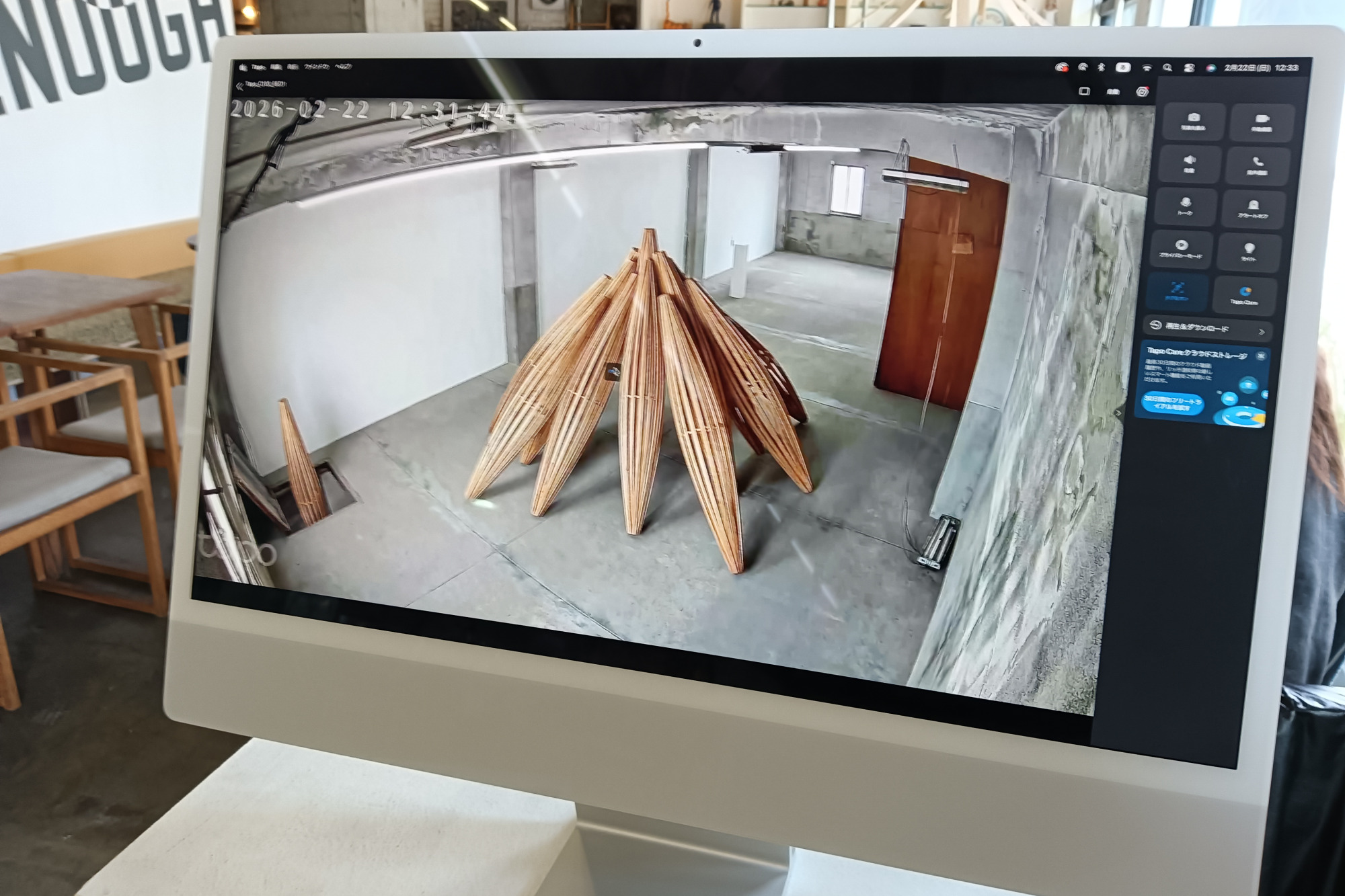 店内モニターで「SoCo」の様子も見ることが出来ます