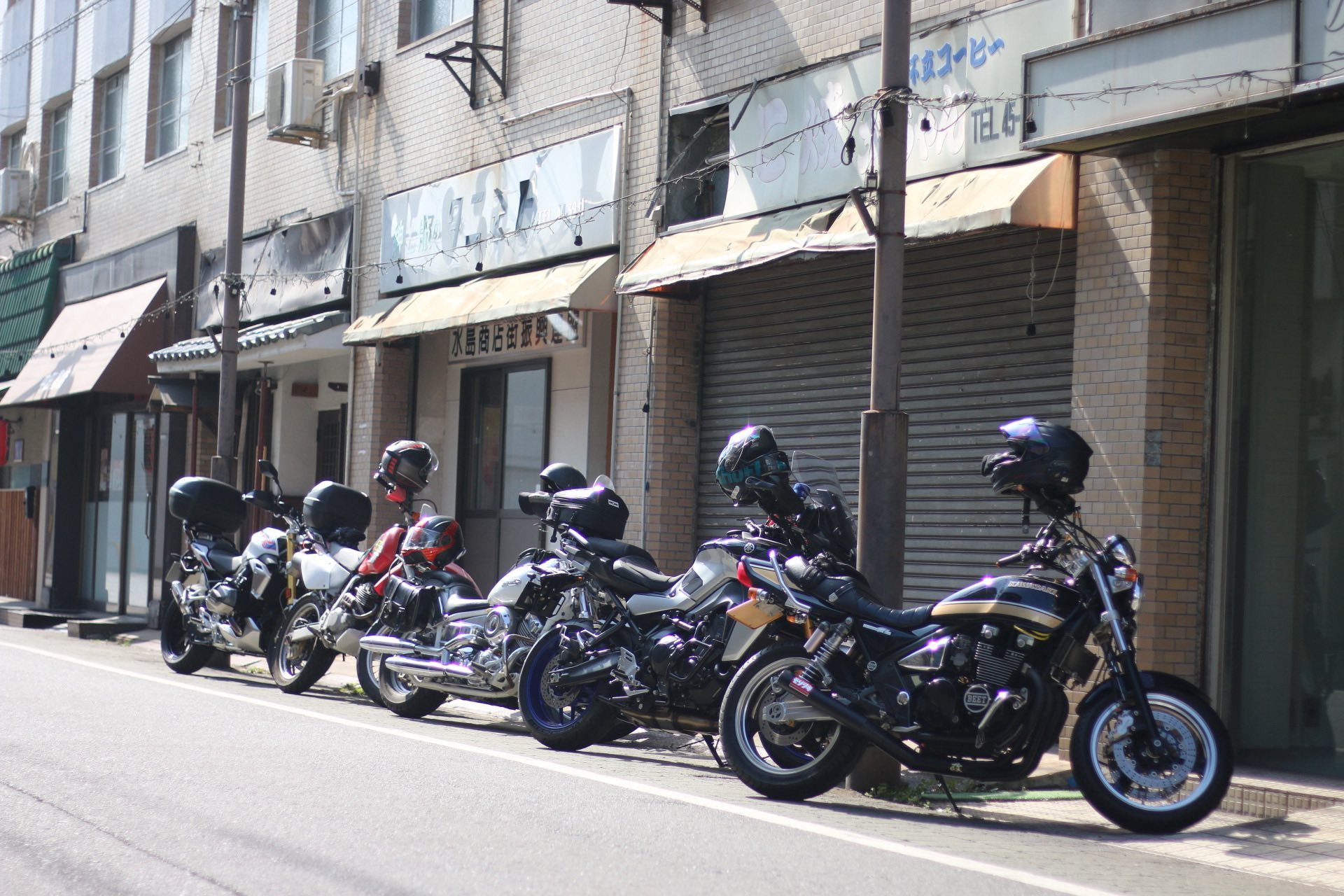 続々と訪れるバイク乗り(画像提供:御菓子司 清正堂)