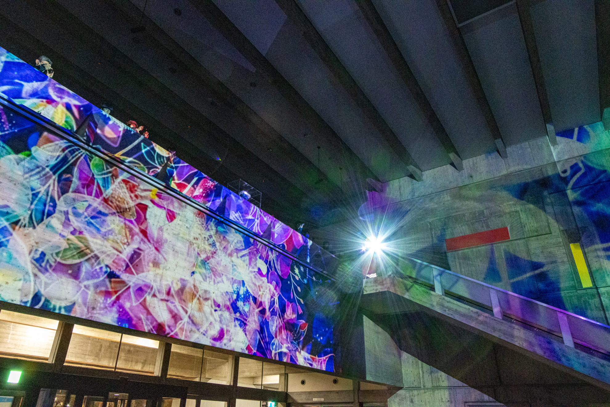 2025年の協賛イベント「倉敷市立美術館プロジェクションマッピング」のようす