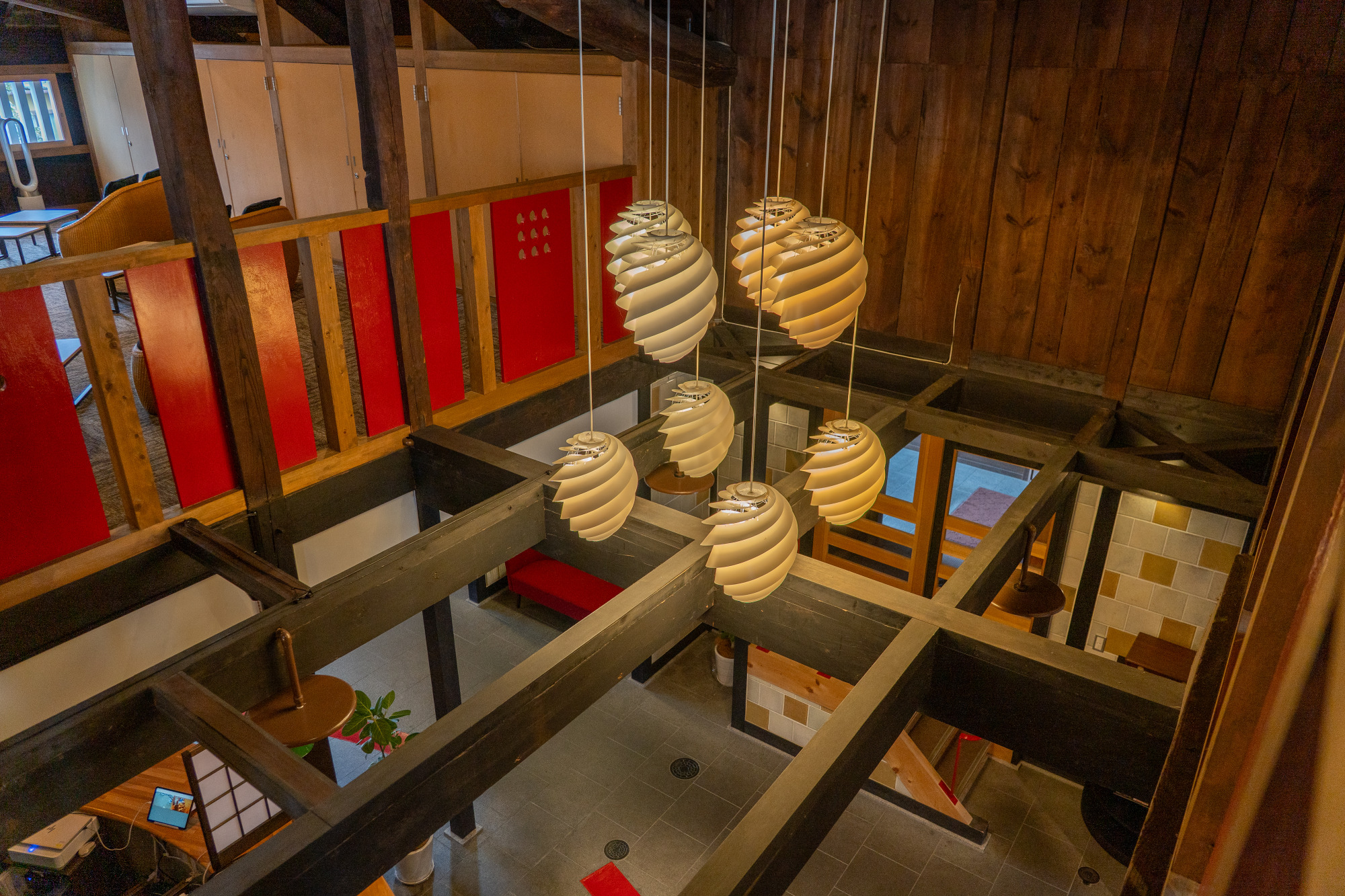 フロント上の吹き抜け