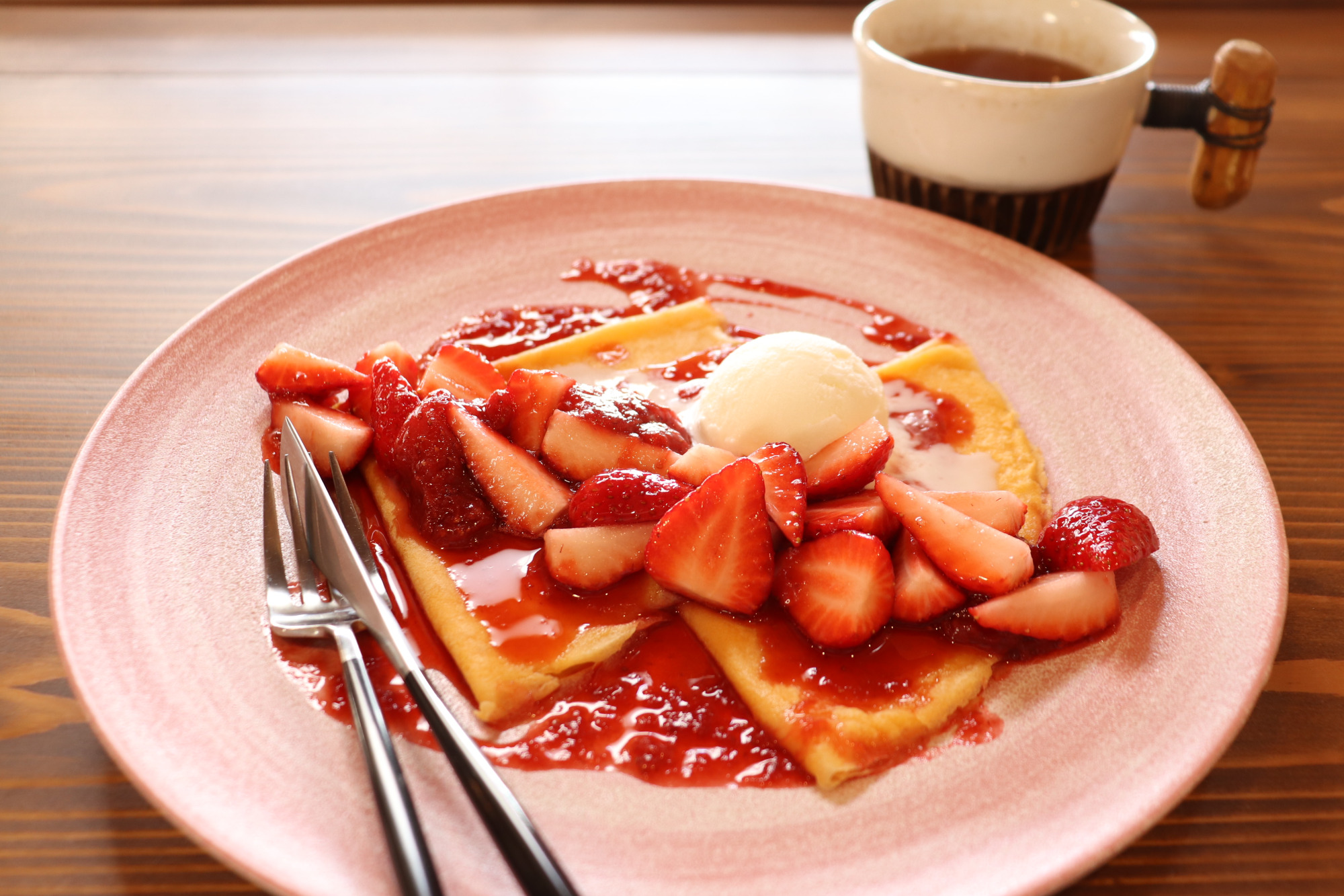 ティータイムメニューのクレープ