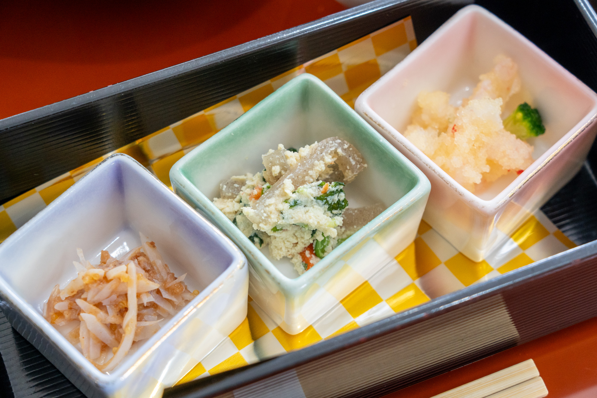 小鉢いろいろ寄せ盛り