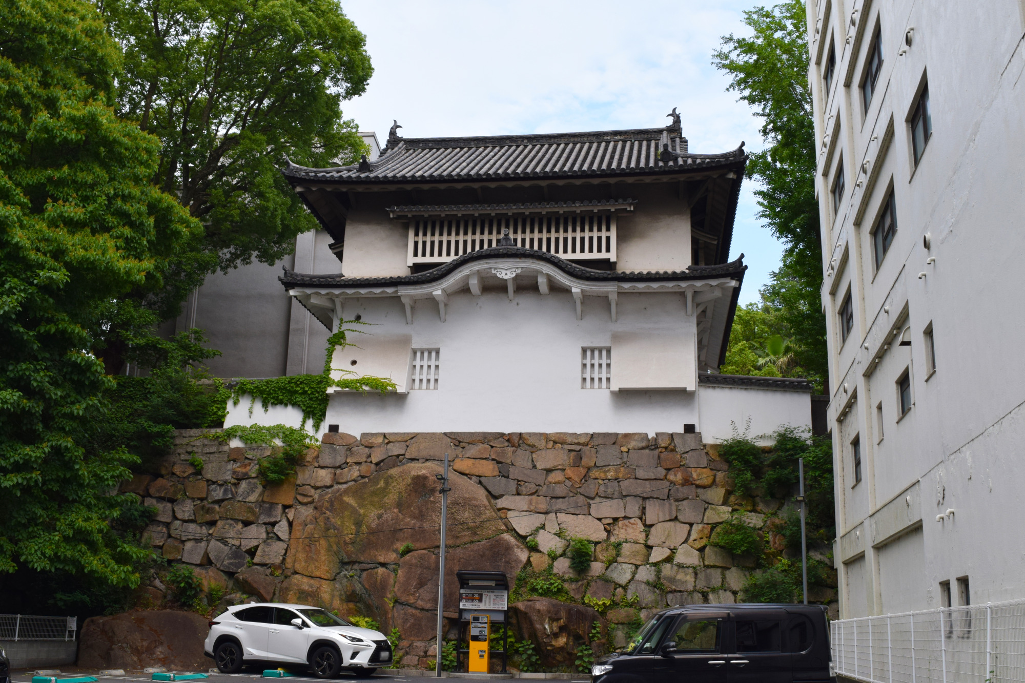 西手櫓(現存・国指定重要文化財)