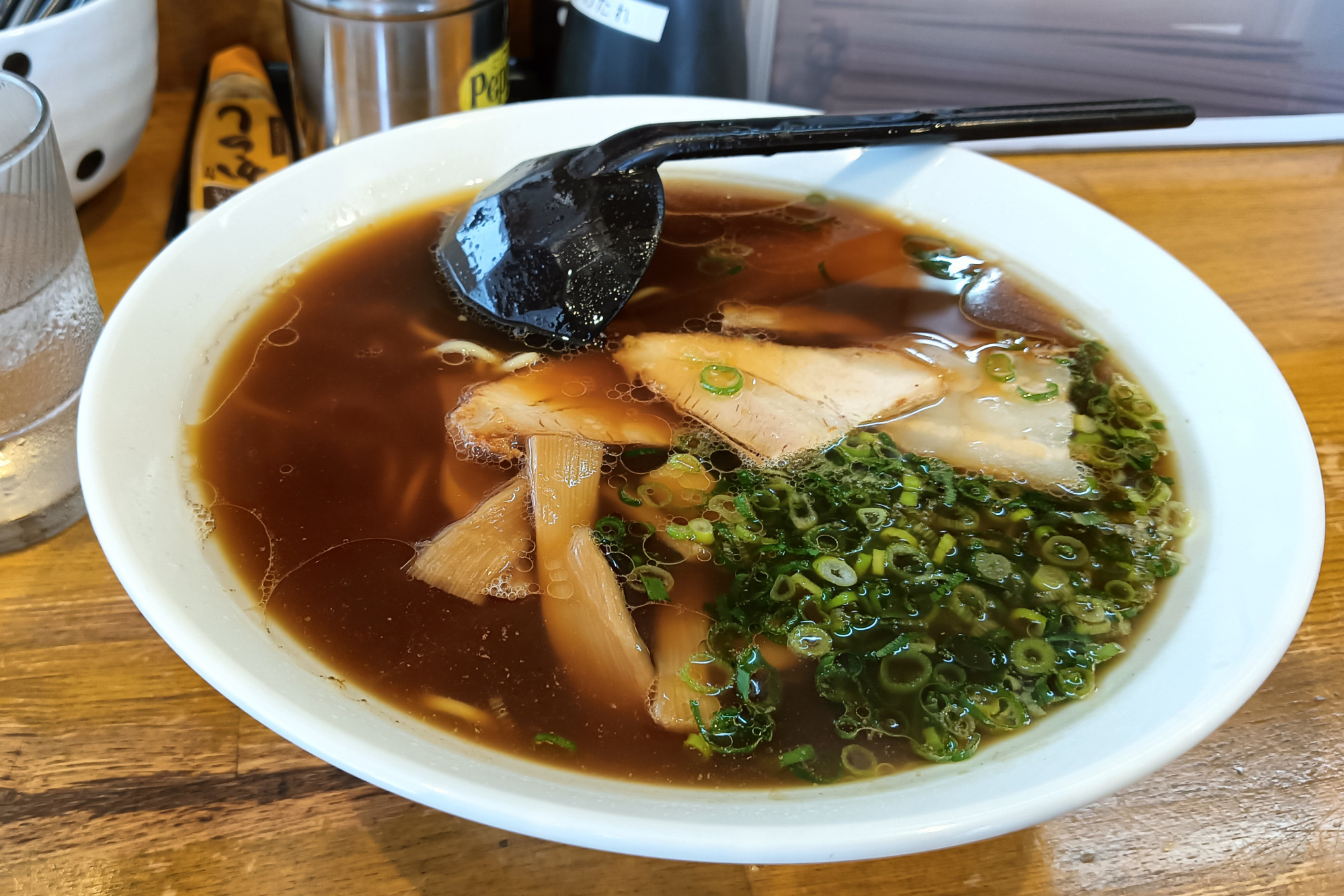 中華そば（950円）