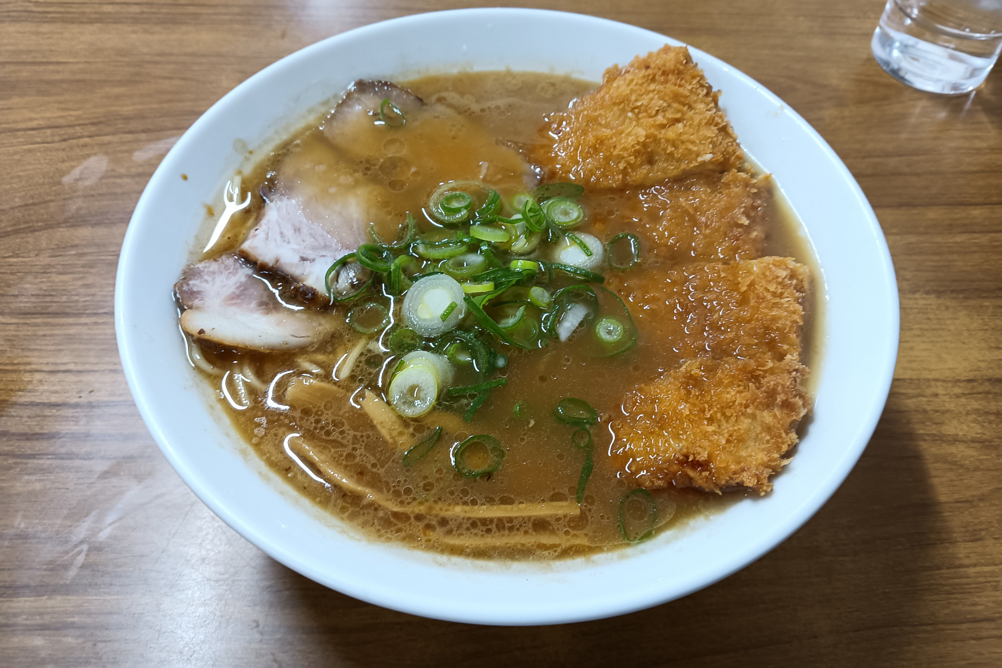 カツそば（1,200円）