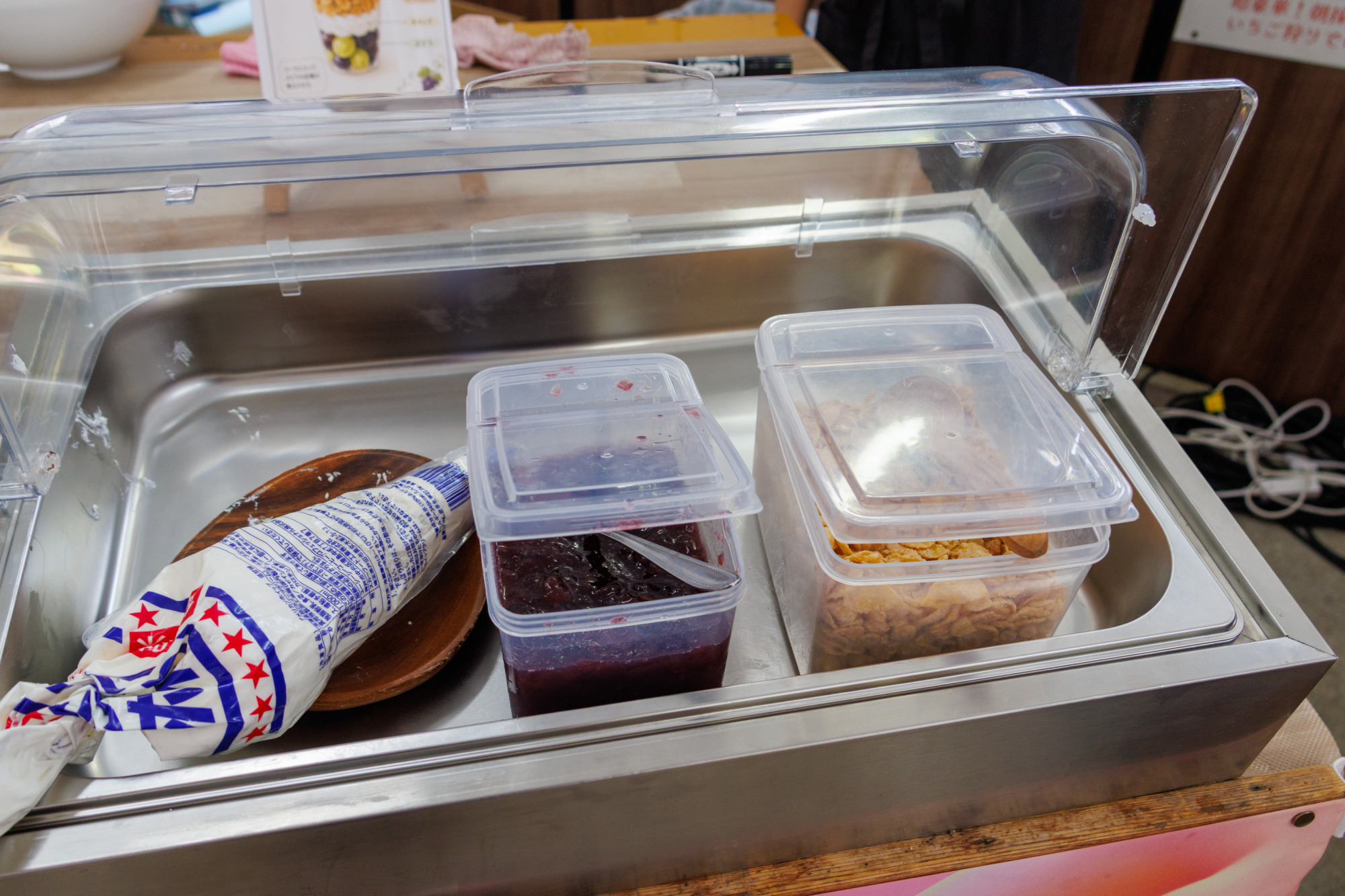 店内にあるトッピングコーナー