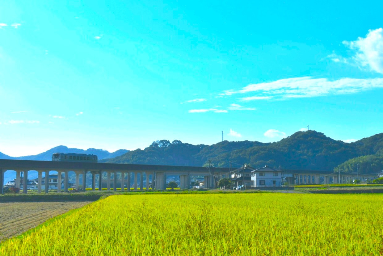 井原鉄道と茶臼山城