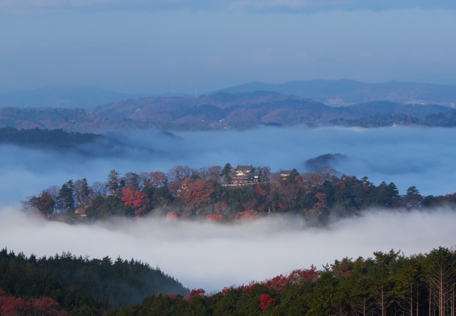 【岡山・兵庫】「天空の城」から「世界遺産」まで、名城と遺跡、温泉を巡る1泊2日コース