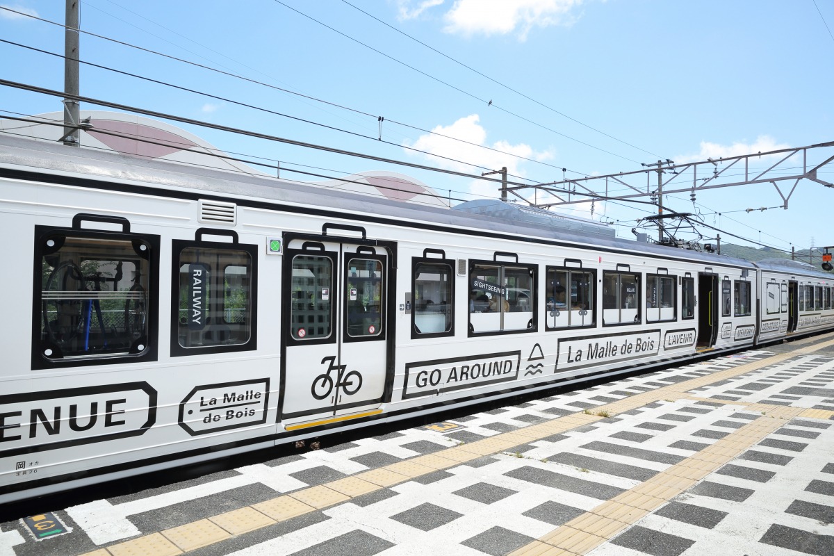 観光列車「ラ・マル せとうち」で行く！瀬戸内国際芸術祭と岡山・倉敷の旅（2泊3日コース）