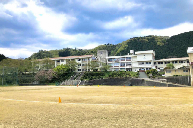美作中学校