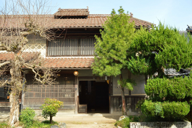 難波邸