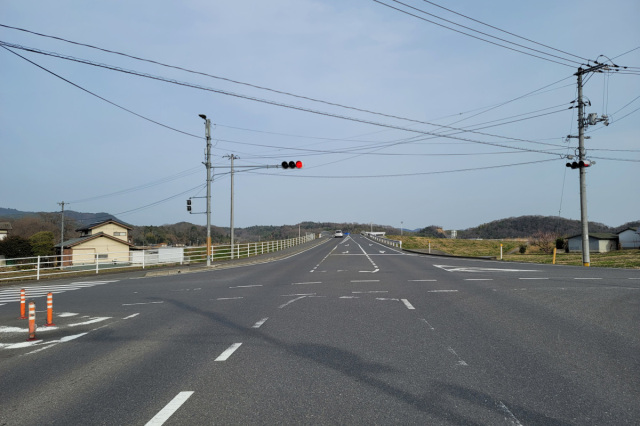 東阿曽地区の交差点／県道271号（総社市）