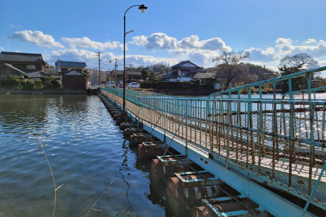 浮橋（ドラム缶橋）
