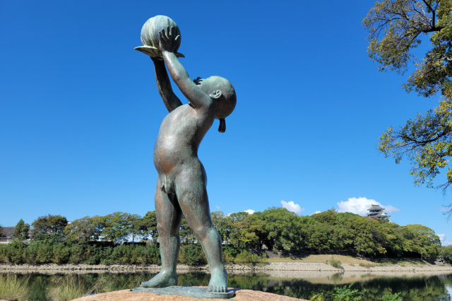 岡山市民のシンボル「水辺のももくん」が熱い!!