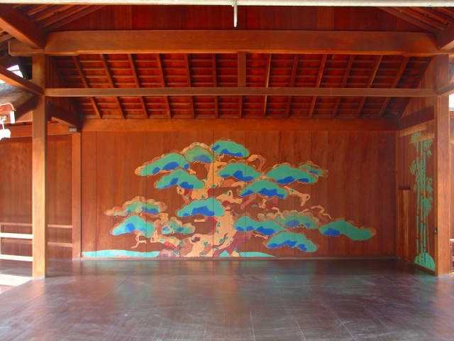 能舞台・栄唱の間