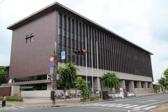 岡山県立図書館
