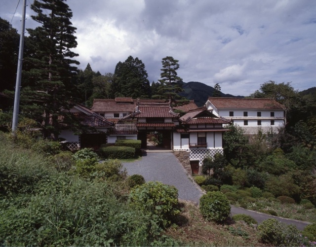 西江邸